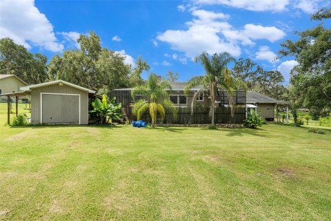 House in Zephyrhills, Florida 5 bedrooms, 292.64 sq.m. № 1873779 - photo 30