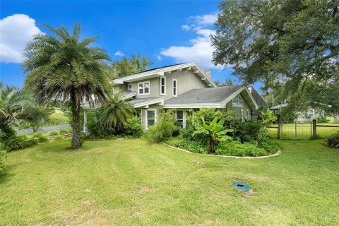 House in Zephyrhills, Florida 5 bedrooms, 292.64 sq.m. № 1873779 - photo 29