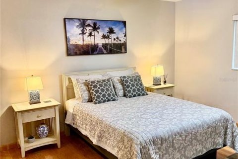 Condominio en alquiler en Saint Pete Beach, Florida, 2 dormitorios, 117.43 m2 № 2215573 - foto 21