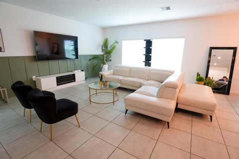 Casa en alquiler en Haines City, Florida, 4 dormitorios, 210.42 m2 № 1919435 - foto 6