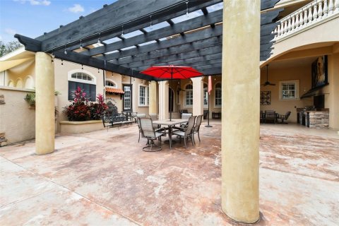 House in Fish Hawk, Florida 6 bedrooms, 434.23 sq.m. № 1446817 - photo 7