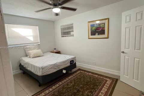 Villa ou maison à louer à Fort Lauderdale, Floride: 2 chambres, 73.58 m2 № 1996975 - photo 9