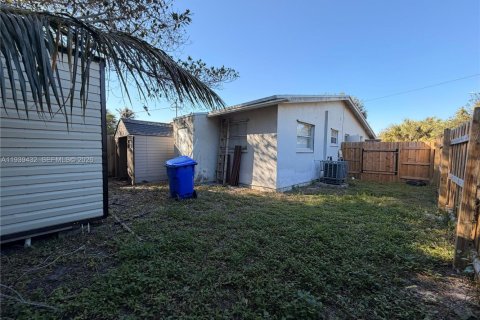 Снять в аренду виллу или дом в Форт-Лодердейл, Флорида 2 спальни, 73.58м2, № 1996975 - фото 15