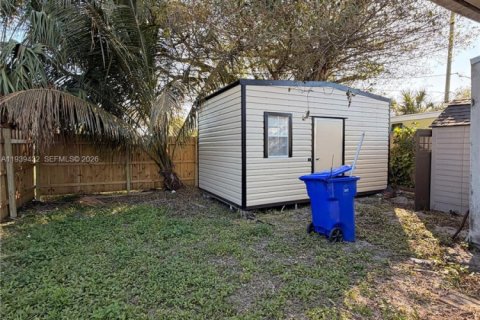 Снять в аренду виллу или дом в Форт-Лодердейл, Флорида 2 спальни, 73.58м2, № 1996975 - фото 14