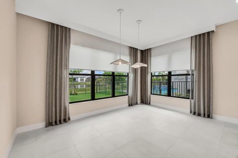 House in Palm Beach Gardens, Florida 5 bedrooms, 612.32 sq.m. № 2362026 - photo 22