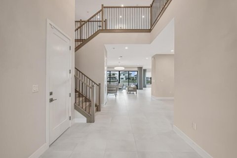 House in Palm Beach Gardens, Florida 5 bedrooms, 612.32 sq.m. № 2362026 - photo 6