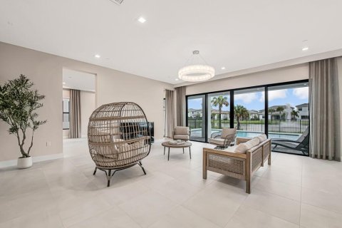 House in Palm Beach Gardens, Florida 5 bedrooms, 612.32 sq.m. № 2362026 - photo 7