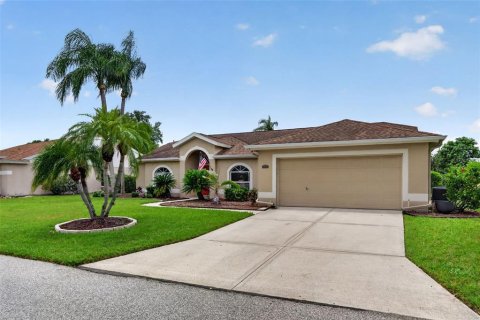 Villa ou maison à Bradenton, Floride 3 chambres, 167.5 m2 № 2323290