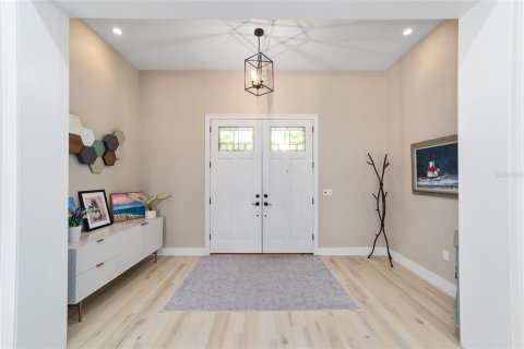 House in Newberry, Florida 4 bedrooms, 288.46 sq.m. № 1622808 - photo 8