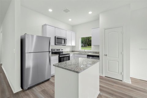House in Astatula, Florida 3 bedrooms, 130.16 sq.m. № 1850991 - photo 3