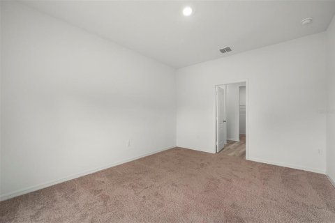 House in Astatula, Florida 3 bedrooms, 130.16 sq.m. № 1850991 - photo 12