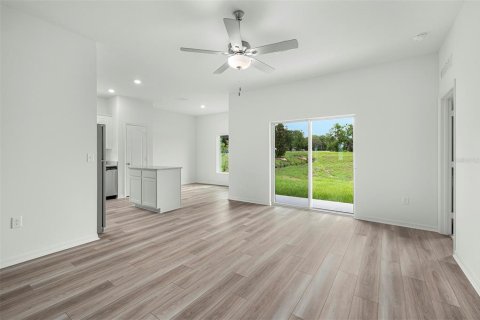 House in Astatula, Florida 3 bedrooms, 130.16 sq.m. № 1850991 - photo 8
