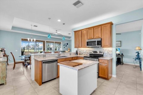 House in Venice, Florida 3 bedrooms, 174.56 sq.m. № 1550338 - photo 9