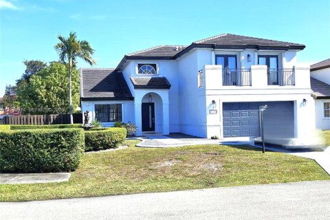 Casa en alquiler en Miami, Florida, 4 dormitorios, 206.34 m2 № 2023541 - foto 2