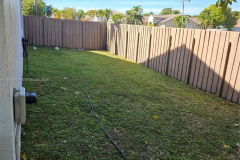 Casa en alquiler en Miami, Florida, 4 dormitorios, 206.34 m2 № 2023541 - foto 8