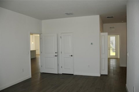 Casa en alquiler en Bradenton, Florida, 6 dormitorios, 359.25 m2 № 1536823 - foto 9