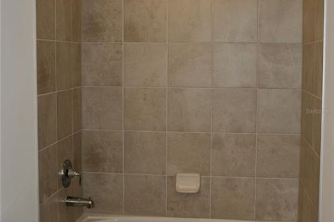 Casa en alquiler en Bradenton, Florida, 6 dormitorios, 359.25 m2 № 1536823 - foto 28