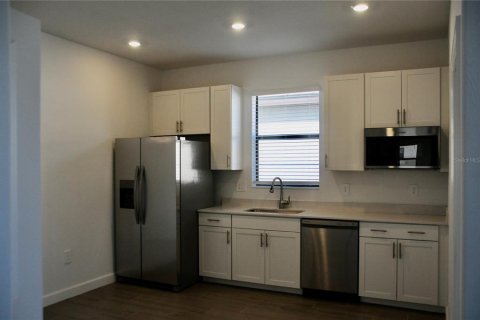 Casa en alquiler en Bradenton, Florida, 6 dormitorios, 359.25 m2 № 1536823 - foto 11