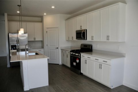 Casa en alquiler en Bradenton, Florida, 6 dormitorios, 359.25 m2 № 1536823 - foto 3