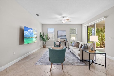 Casa en venta en Tampa, Florida, 5 dormitorios, 288.93 m2 № 1866404 - foto 29