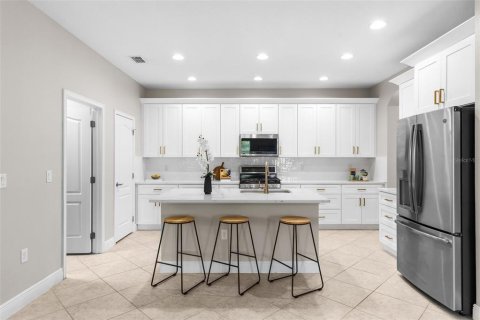 Casa en venta en Tampa, Florida, 5 dormitorios, 288.93 m2 № 1866404 - foto 22