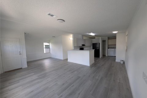 Appartement à louer à Kissimmee, Floride: 2 chambres, 113.34 m2 № 2398430 - photo 6