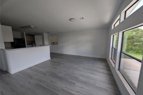 Appartement à louer à Kissimmee, Floride: 2 chambres, 113.34 m2 № 2398430 - photo 10
