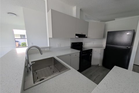 Appartement à louer à Kissimmee, Floride: 2 chambres, 113.34 m2 № 2398430 - photo 9