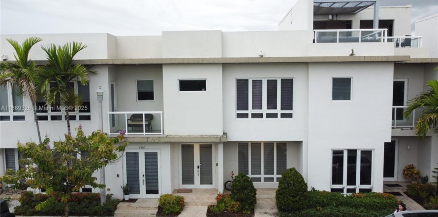 Touwnhouse à LANDMARK à Doral, Floride 3 chambres, 177.26 m2 № 1898203