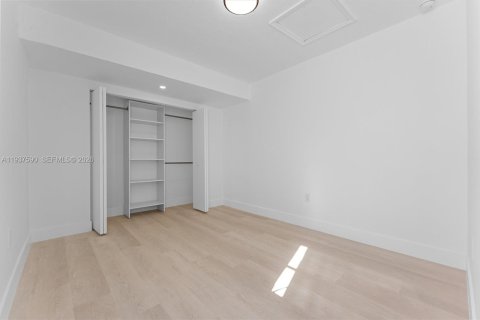 Townhouse in Sunrise, Florida 1 bedroom, 65.03 sq.m. № 1995400 - photo 9