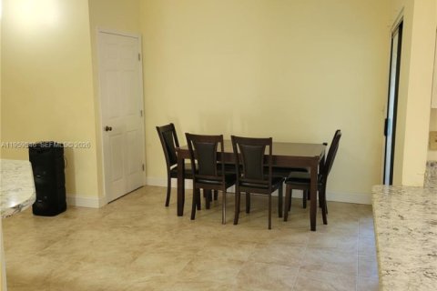 Villa ou maison à vendre à Sebring, Floride: 3 chambres № 2025101 - photo 6