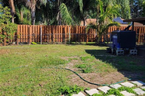 Villa ou maison à vendre à Sebring, Floride: 3 chambres № 2025101 - photo 21