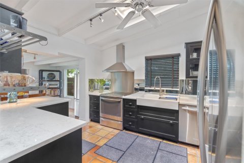 Снять в аренду виллу или дом в Форт-Лодердейл, Флорида 2 спальни, 133.41м2, № 2005260 - фото 8