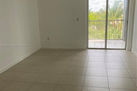 Condo in Doral, Florida, 3 bedrooms  № 1868012 - photo 20