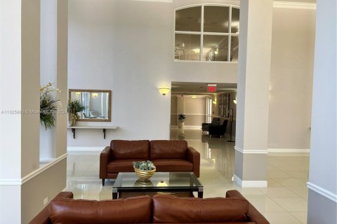 Condo in Doral, Florida, 3 bedrooms  № 1868012 - photo 11