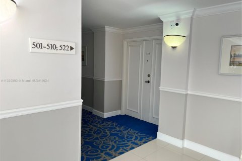 Condo in Doral, Florida, 3 bedrooms  № 1868012 - photo 5