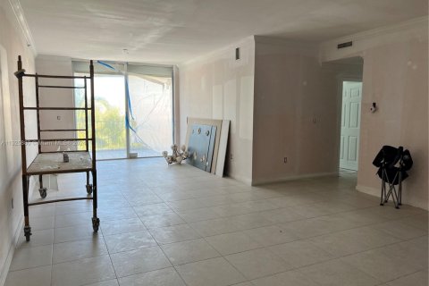 Condo in Doral, Florida, 3 bedrooms  № 1868012 - photo 7