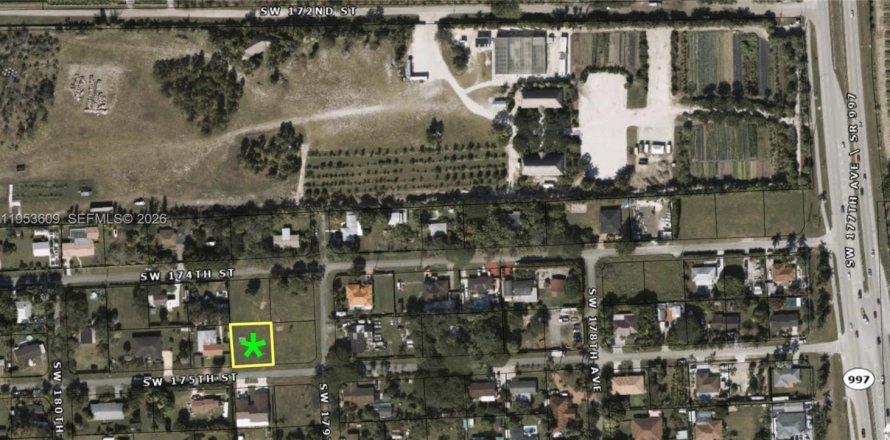 Terreno en Homestead, Florida № 2054688