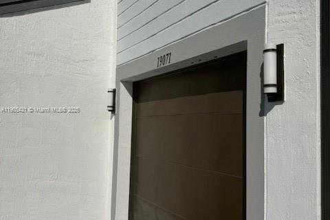 Townhouse in Homestead, Florida 3 bedrooms № 1956809 - photo 3