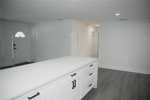 House in Ocala, Florida 3 bedrooms, 165.55 sq.m. № 2091944 - photo 14