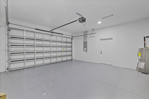 Villa ou maison à vendre à Lehigh Acres, Floride: 4 chambres, 145.86 m2 № 1976885 - photo 29