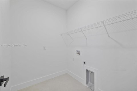 Villa ou maison à vendre à Lehigh Acres, Floride: 4 chambres, 145.86 m2 № 1976885 - photo 28