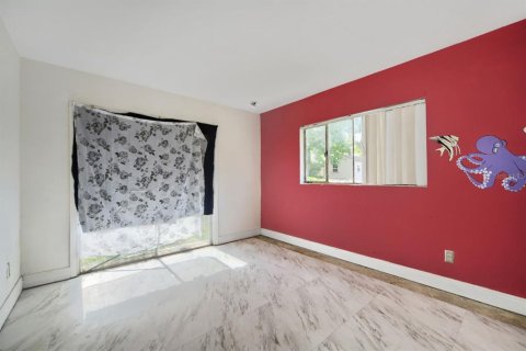 Купить виллу или дом в Орландо, Флорида 5 комнат, 135.73м2, № 2096928 - фото 15