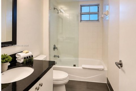Copropriété à vendre à Miami, Floride: 2 chambres, 88.26 m2 № 2412920 - photo 13