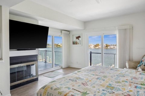 Casa en venta en Saint Pete Beach, Florida, 4 dormitorios, 324.14 m2 № 1657985 - foto 24
