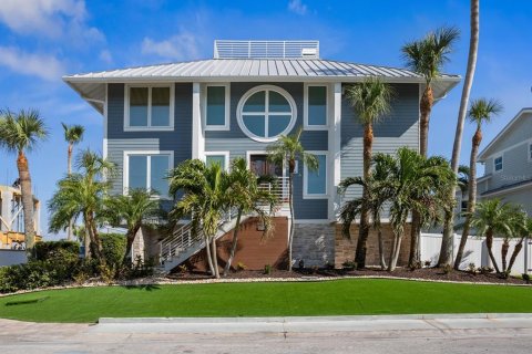 Casa en venta en Saint Pete Beach, Florida, 4 dormitorios, 324.14 m2 № 1657985 - foto 2