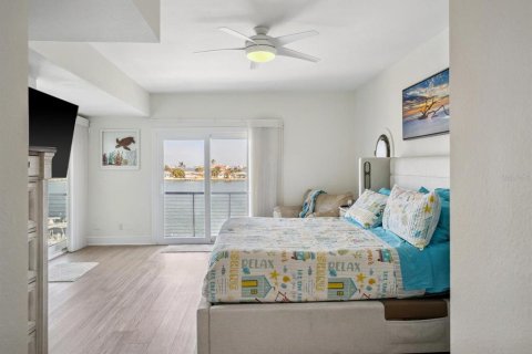Casa en venta en Saint Pete Beach, Florida, 4 dormitorios, 324.14 m2 № 1657985 - foto 23