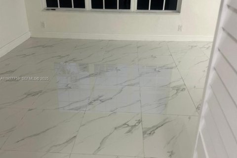 Casa en venta en Hollywood, Florida, 3 dormitorios, 157.38 m2 № 2034204 - foto 24