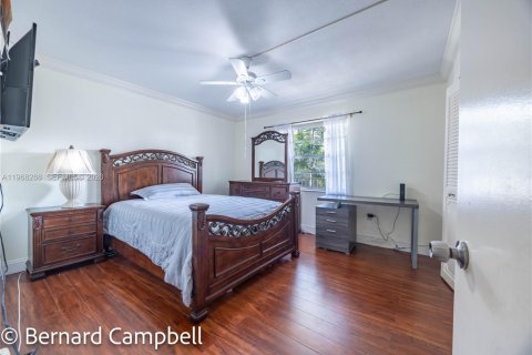 Condominio en venta en Lauderhill, Florida, 2 dormitorios, 117.06 m2 № 2031857 - foto 25