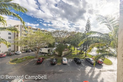 Condominio en venta en Lauderhill, Florida, 2 dormitorios, 117.06 m2 № 2031857 - foto 29